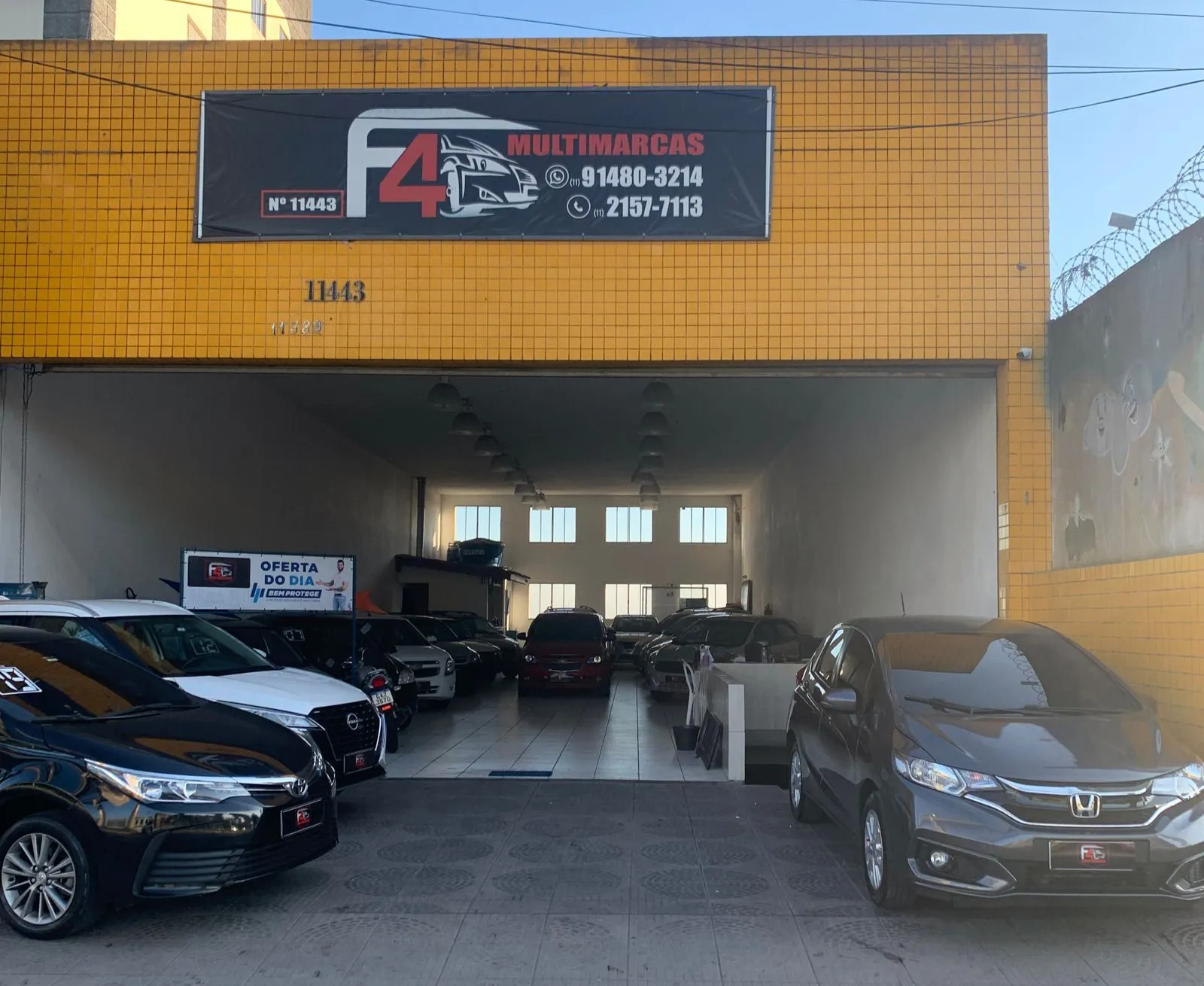 Fachada da loja F4 MULTIMARCAS - São Paulo - SP
