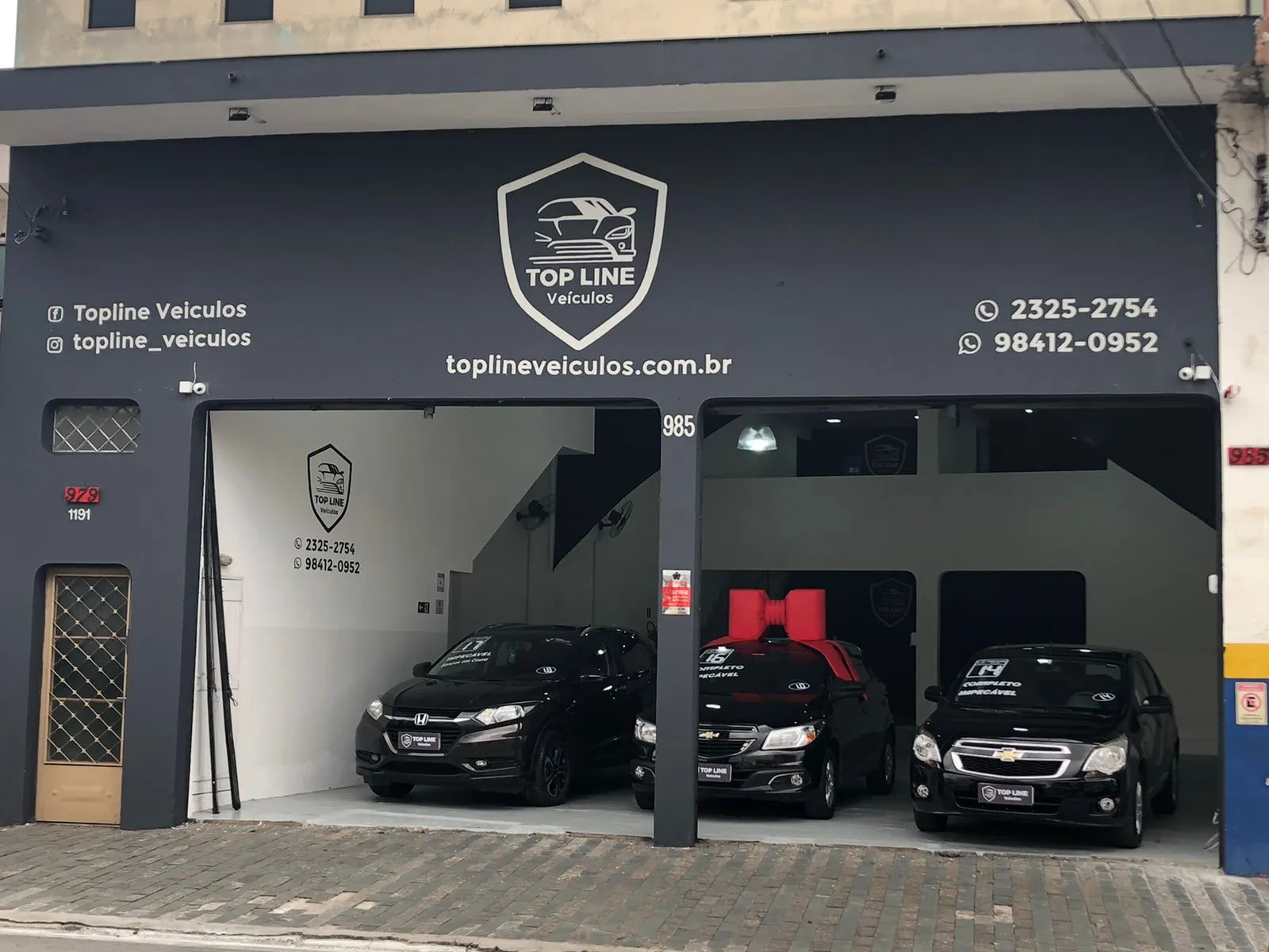 Fachada da loja Veículos à venda em TOP LINE VEÍCULOS - Santo André - SP | Mobiauto