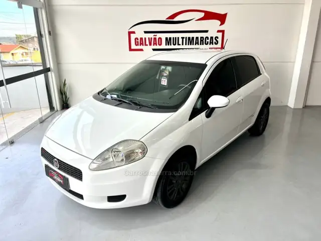 Carro Fiat Punto 2011 Attractive 1.4 (Flex)