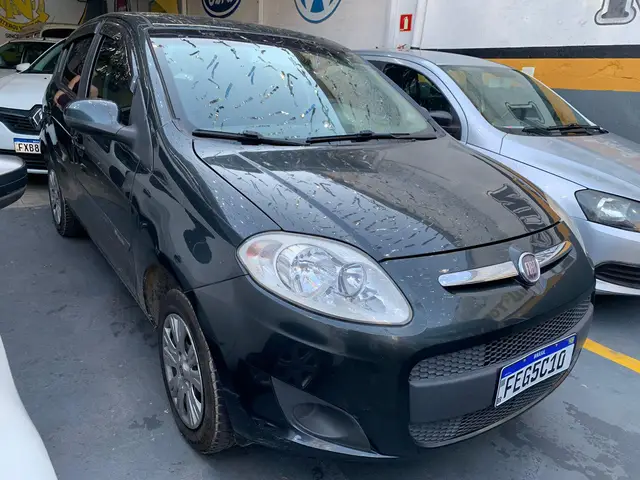 Carro Fiat Palio 2012 Attractive 1.4 8V (Flex)
