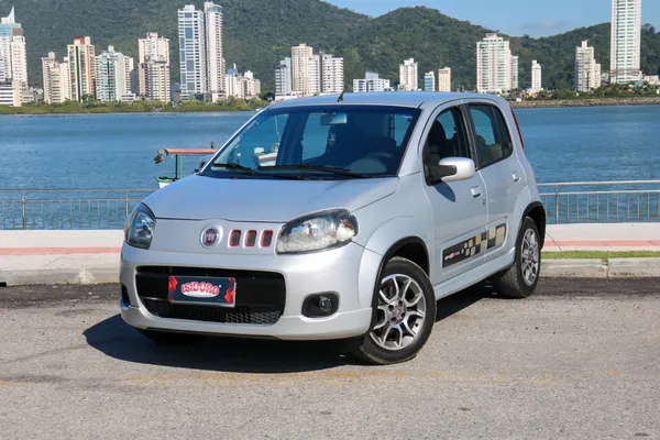 CITY VEÍCULOS - Fiat Uno - 2012