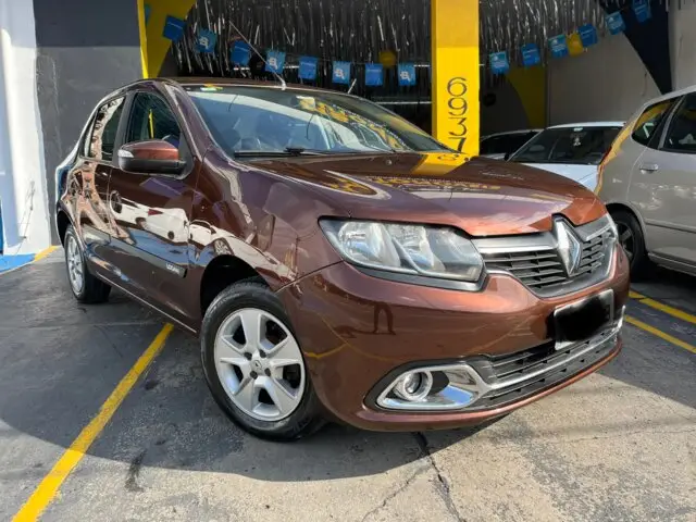 Carro Renault Logan 2015 Dynamique 1.6 8V