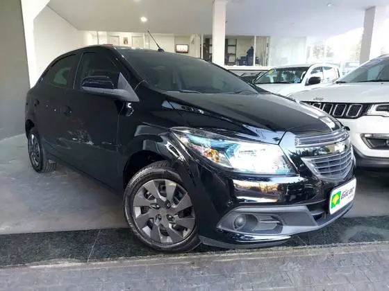 Carro Chevrolet Onix 2015 1.4 LT SPE/4 (Aut)
