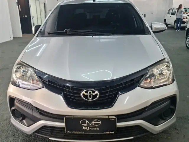 Carro Toyota Etios Sedan 2021 X 1.5 (Flex)