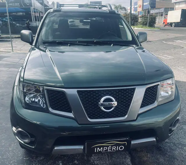 Carro Nissan Frontier 2014 2.5 TD CD 4x4 SV Attack