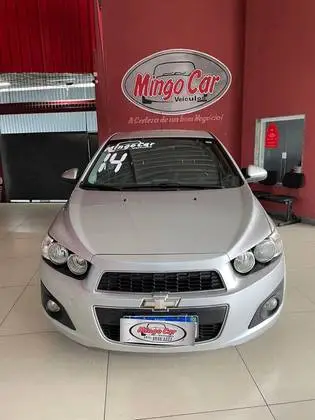 Carro Chevrolet Sonic Sedan 2014 LTZ (Aut)