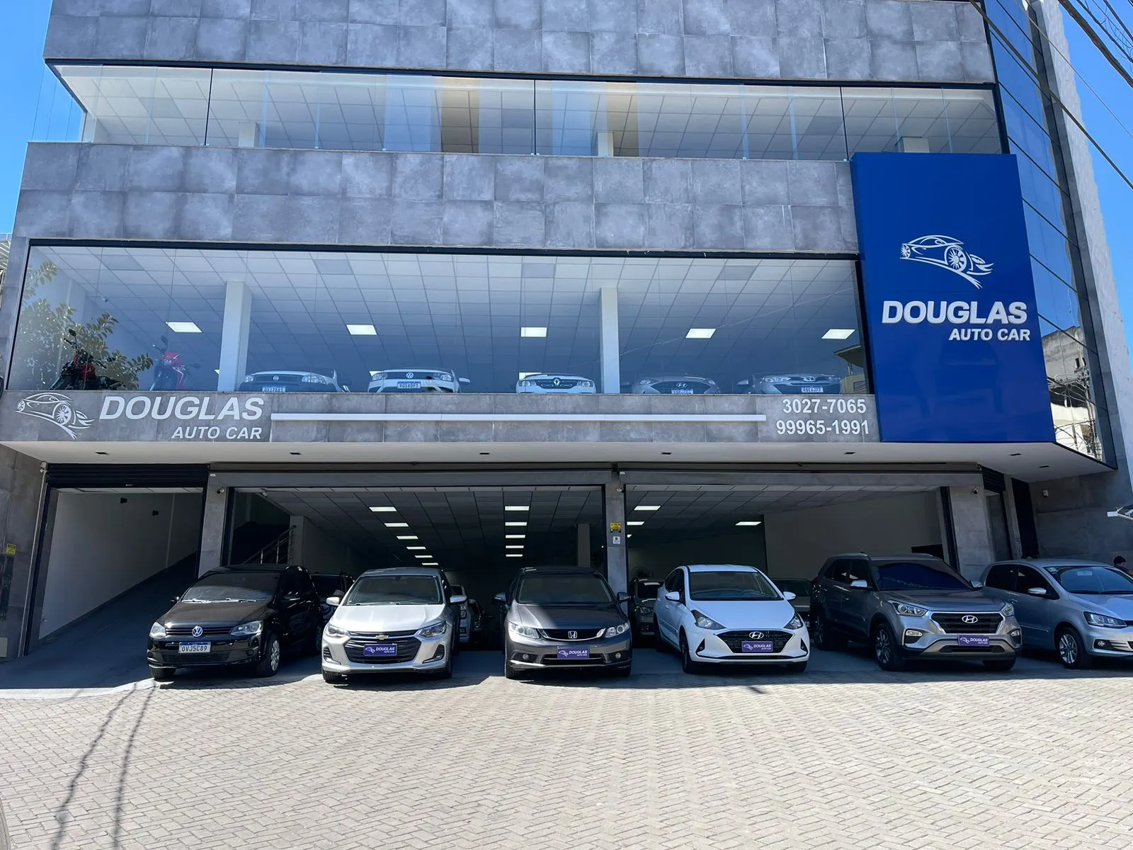 Fachada da loja Veículos à venda em DOUGLAS AUTOCAR - Cachoeiro de Itapemirim - ES | Mobiauto