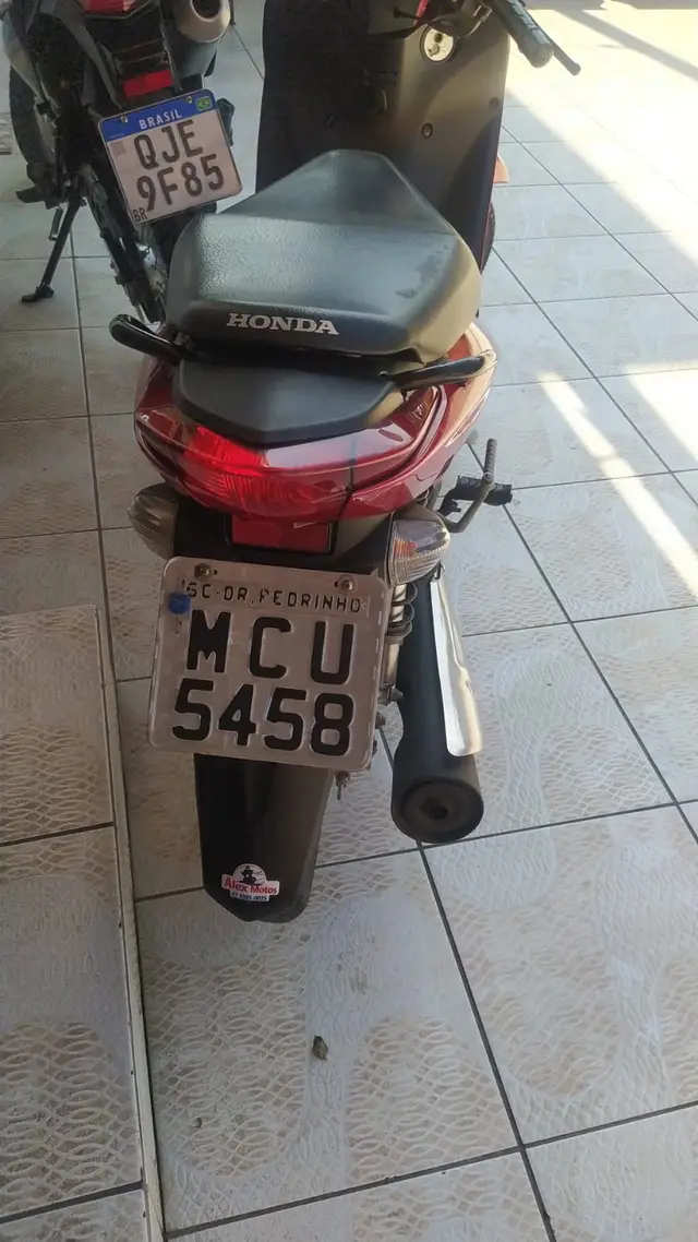 Moto Honda Biz 125i 2014 ES