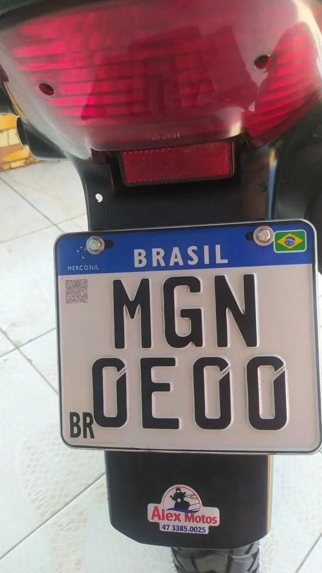 Carro Honda NX 4 Falcon 2004 400