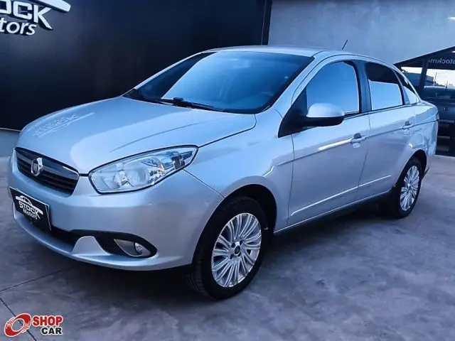 Fiat Grand Siena Essence 1.6 16V (Flex)