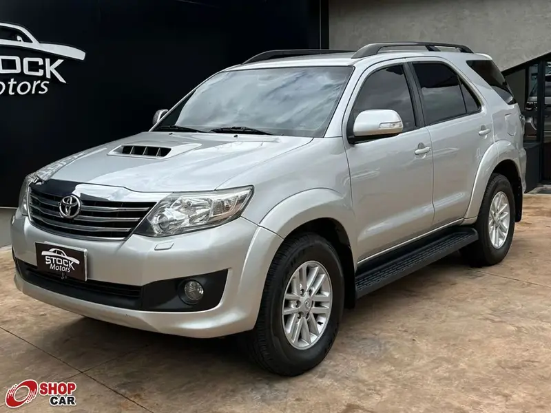 Toyota 3.0 TDI 4x4 SRV 7L