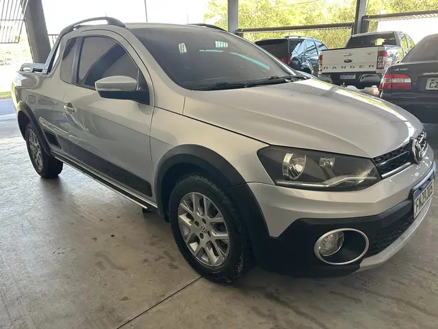 Carro Volkswagen Saveiro 2014 Cross 1.6 (Flex) (cab. estendida)