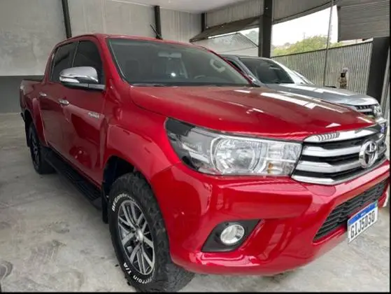 Carro Toyota Hilux Cabine Dupla 2017 Hilux 2.8 TDI SRV CD 4x4 (Aut)