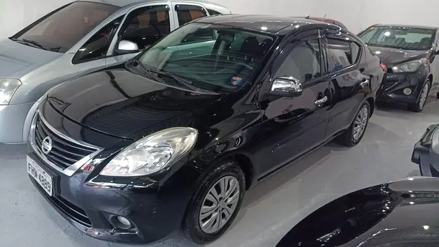 Carro Nissan Versa 2014 1.6 16V SV (Flex)