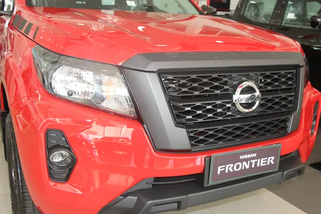 Carro Nissan Frontier 2025 Attack 2.3 Turbo 4x4
