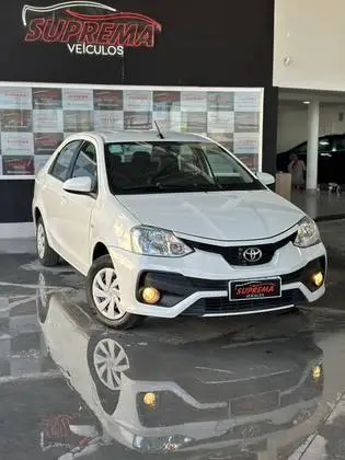 Carro Toyota Etios 2018 XS 1.5 (Aut) (Flex)