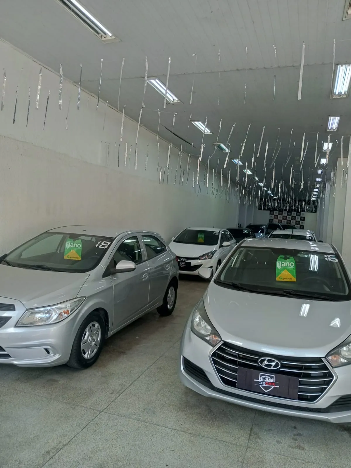 Fachada da loja DECAR VEICULOS - Ribeirão das Neves - MG