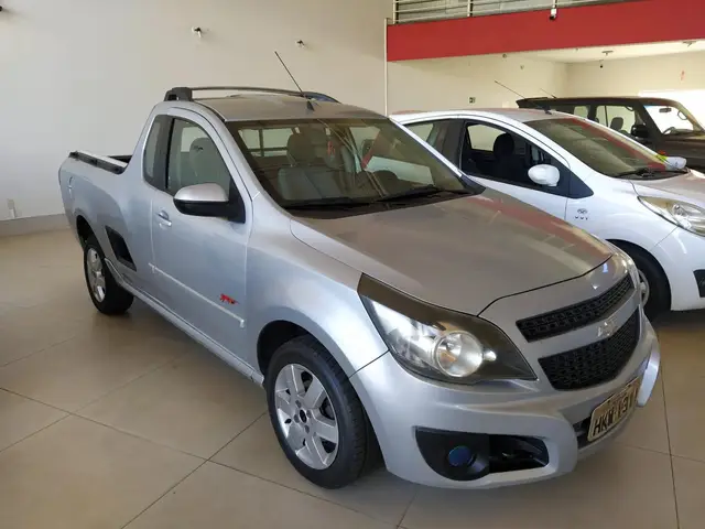 Carro Chevrolet Montana 2011 Sport 1.4 (Flex)