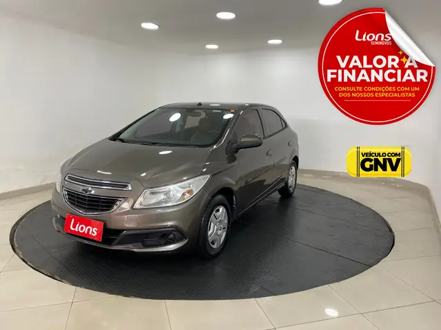 Carro Chevrolet Onix 2014 1.0 LT SPE/4
