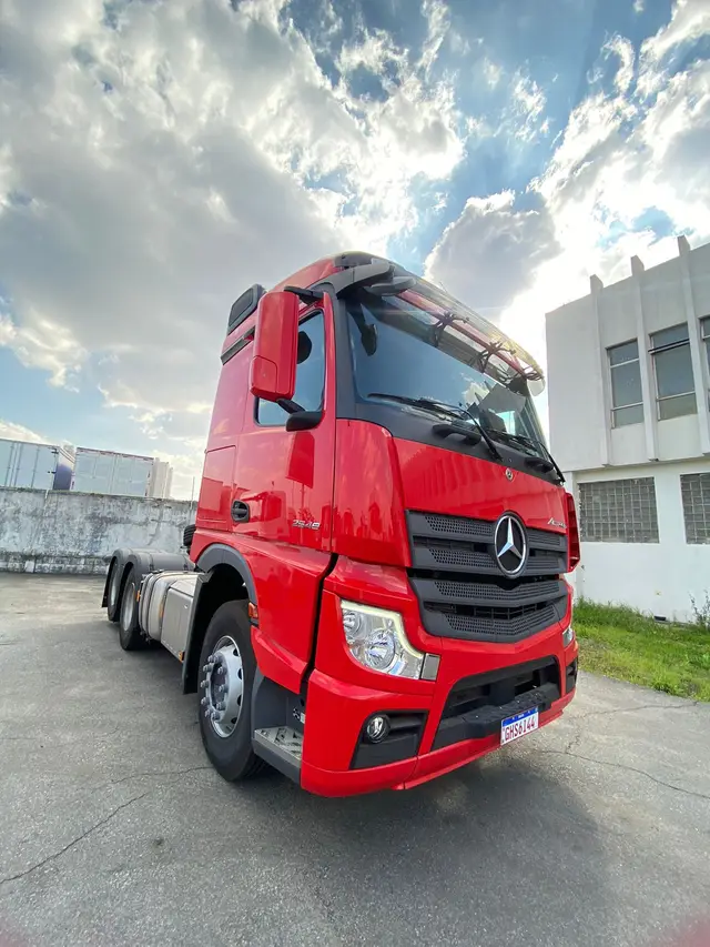 Carro Mercedes-Benz Actros 2023 Actros 2548 S 6x2 2p (diesel)(E6)