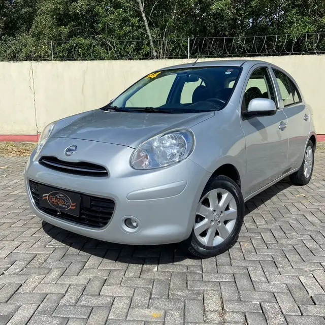 Carro Nissan March 2014 1.0 16V (Flex)