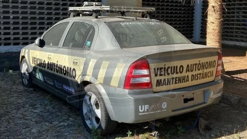 1º carro autônomo do Brasil é Chevrolet Astra raro que está abandonado