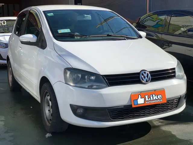 Carro Volkswagen Fox 2013 1.0 TEC (Flex) 4p