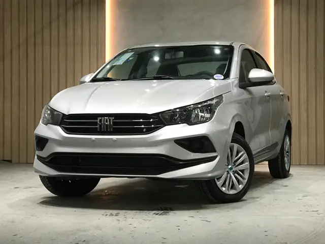 Carro Fiat Cronos 2023 Drive 1.3 (Flex) MT