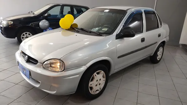 GARAGE MOTORS AM - Chevrolet Corsa-sedan - 2004