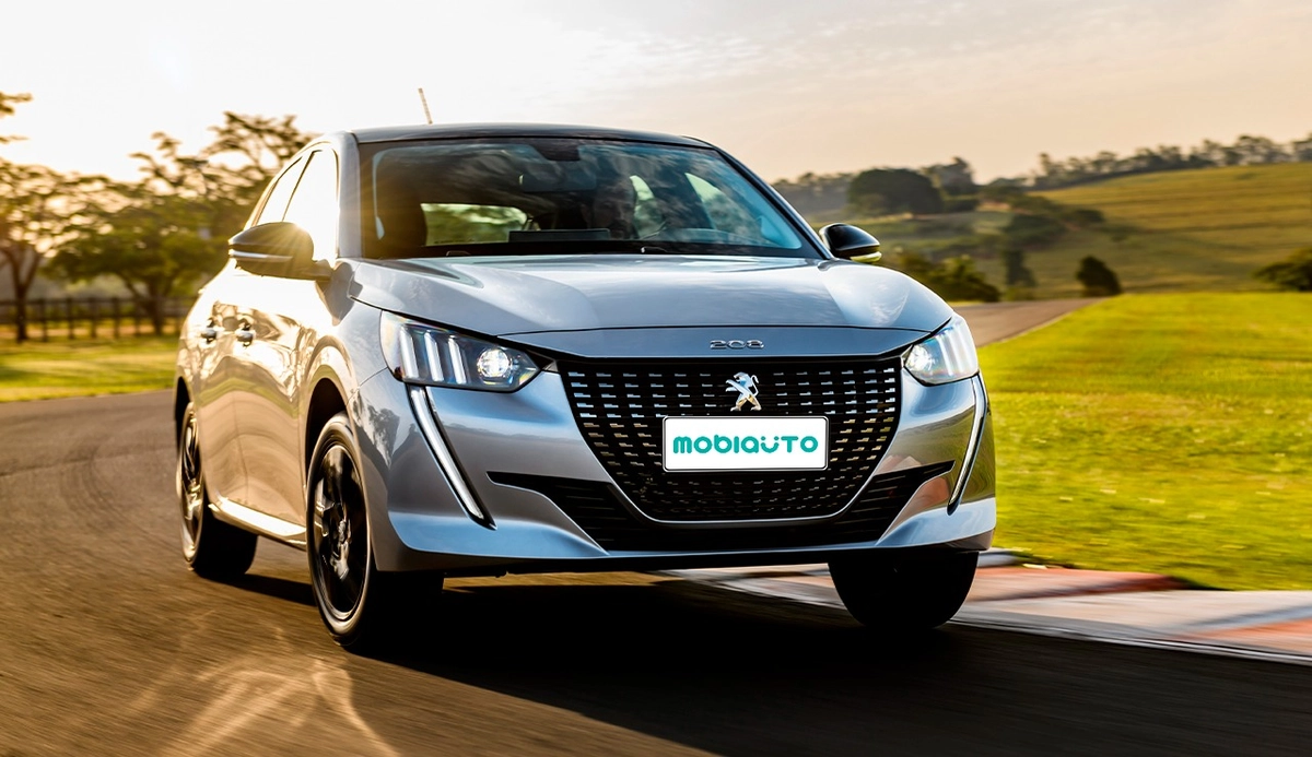 Fabricante francesa promove descontos nas versões com motor 1.0 e 1.6 aspirados, após lançamento da configuração Turbo 200 