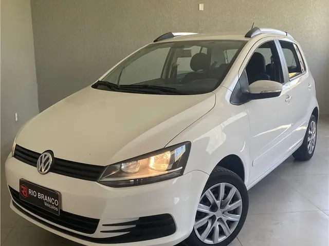 Carro Volkswagen Fox 2016 1.0 MPI Trendline (Flex)