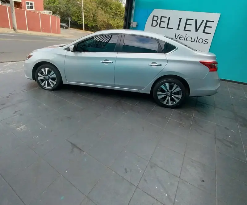 Nissan Sentra SV 2.0 16V CVT (Flex)