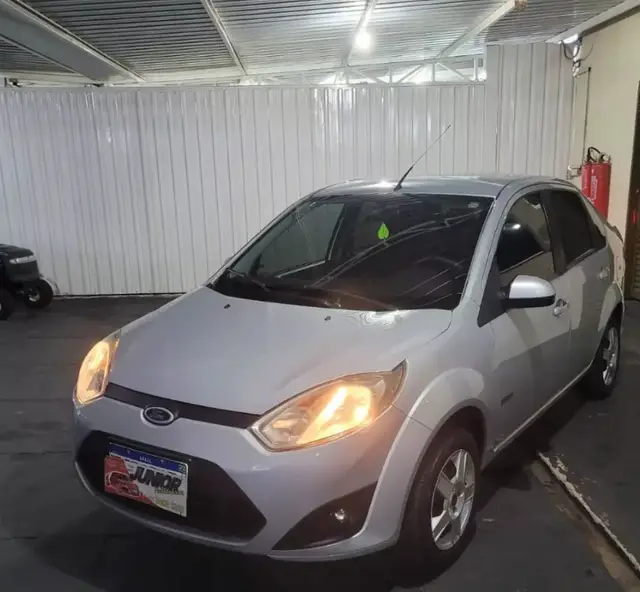 Carro Ford Fiesta Sedan 2012 1.6 (Flex)