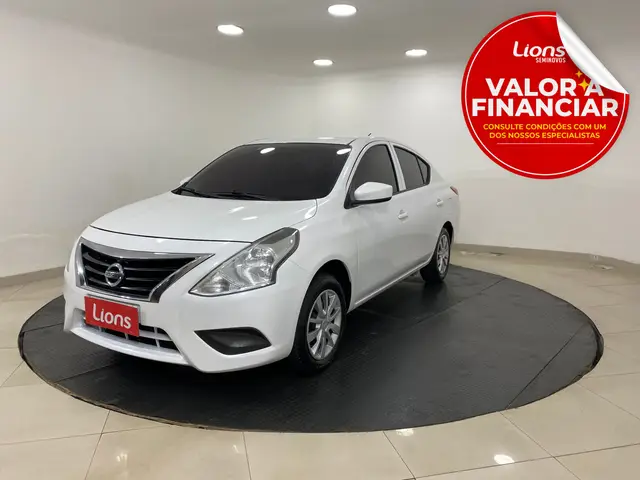 Carro Nissan Versa 2016 1.0 12V (Flex)