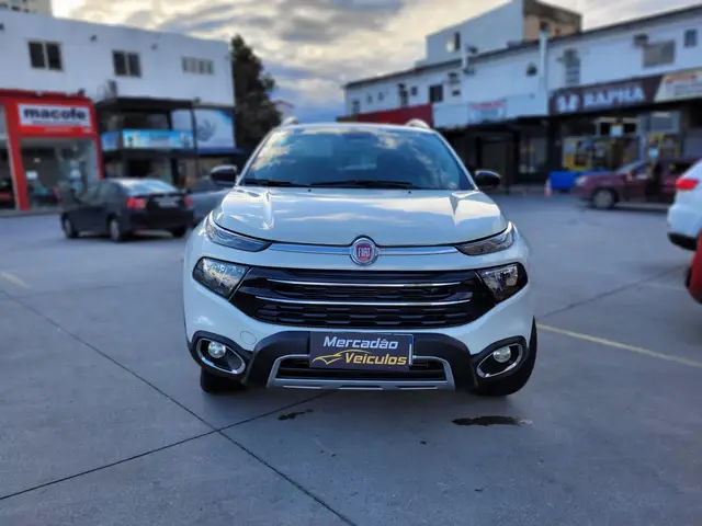 Carro Fiat Toro 2021 2.0 TDI Volcano Auto 4WD