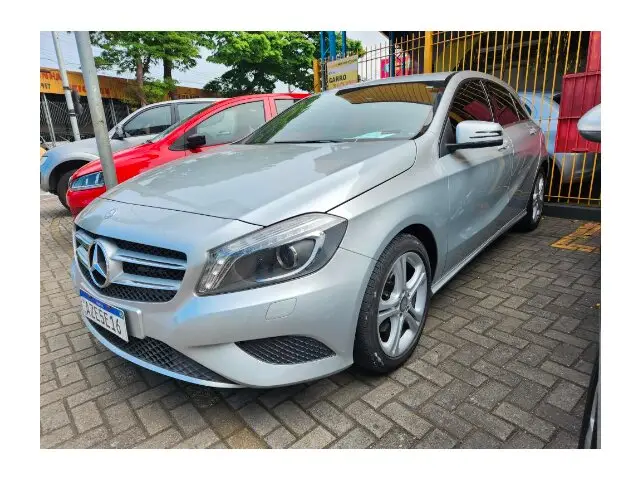 Mercedes-Benz Classe A 200 Style 1.6 DCT Turbo