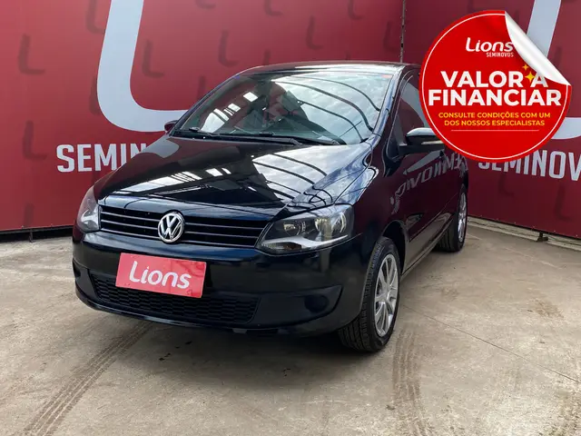 Carro Volkswagen Fox 2014 1.0 TEC (Flex) 2p
