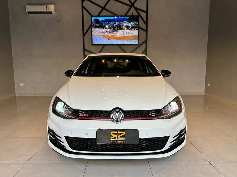 Volkswagen Golf GTI 2.0 TSi DSG