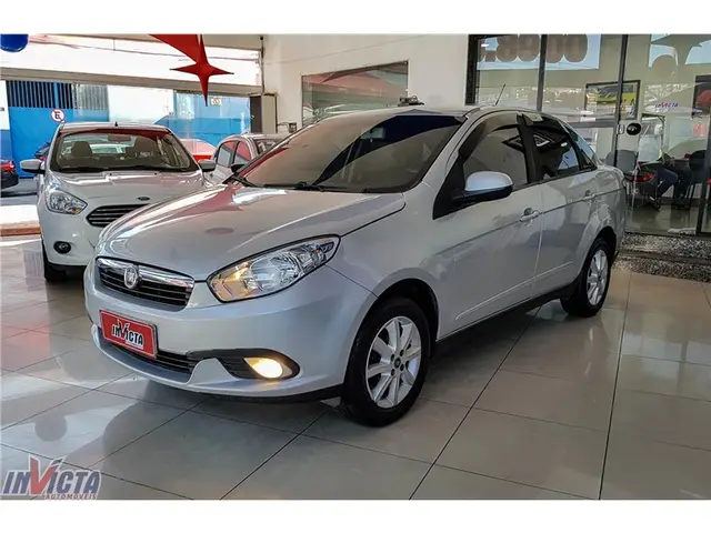 Carro Fiat Grand Siena 2015 Evo Attractive 1.4 8V (Flex)
