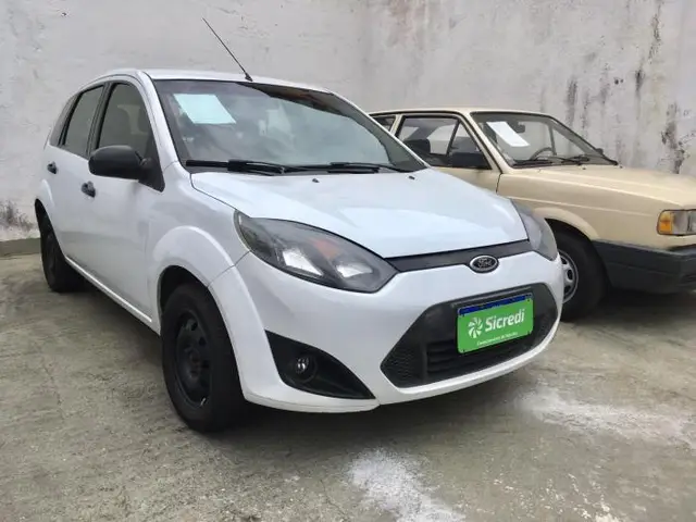 Carro Ford Fiesta Hatch 2013 Rocam 1.0 (Flex)