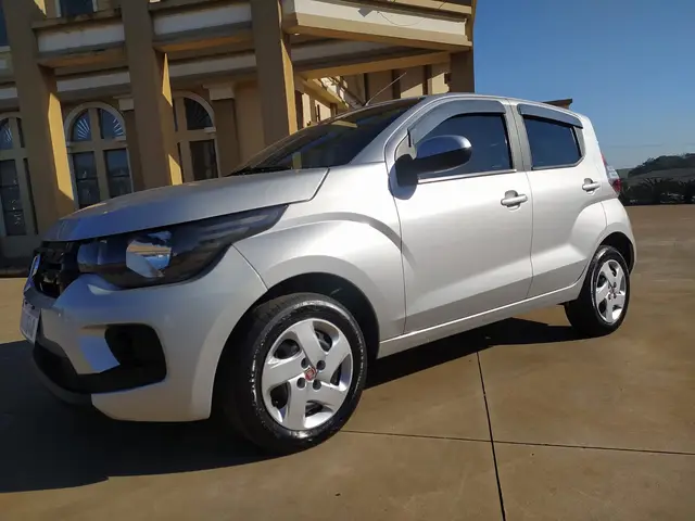 Carro Fiat Mobi 2017 Like 1.0