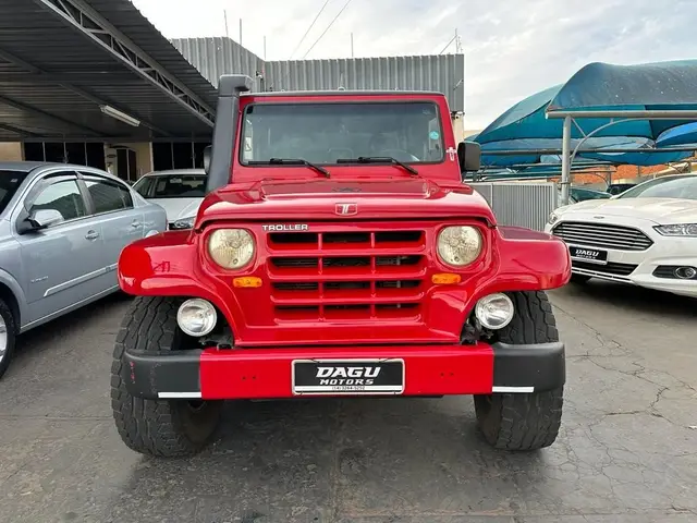 Carro Troller T4 2005 4x4 2.8 Turbo (teto rígido)