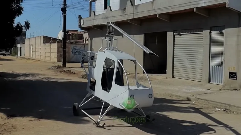 Pedreiro baiano constrói helicóptero com motor de Fusca com R$ 28.000