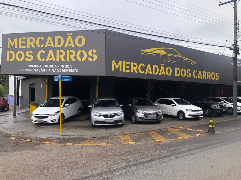 Fachada da loja Mercadao dos Carros Inhumas Eireli - Inhumas - GO