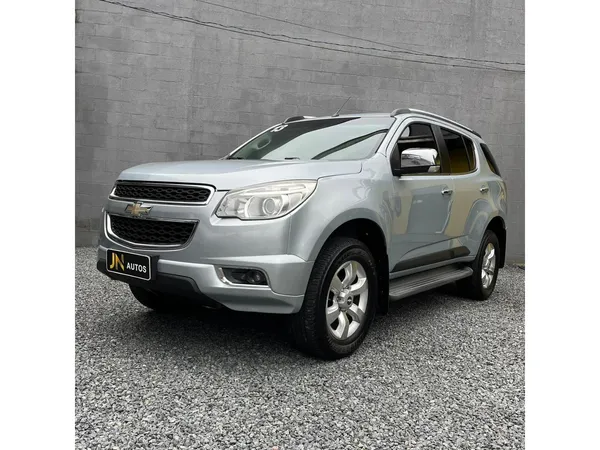 Chevrolet Trailblazer LTZ 2013: fotos, preços e especificações