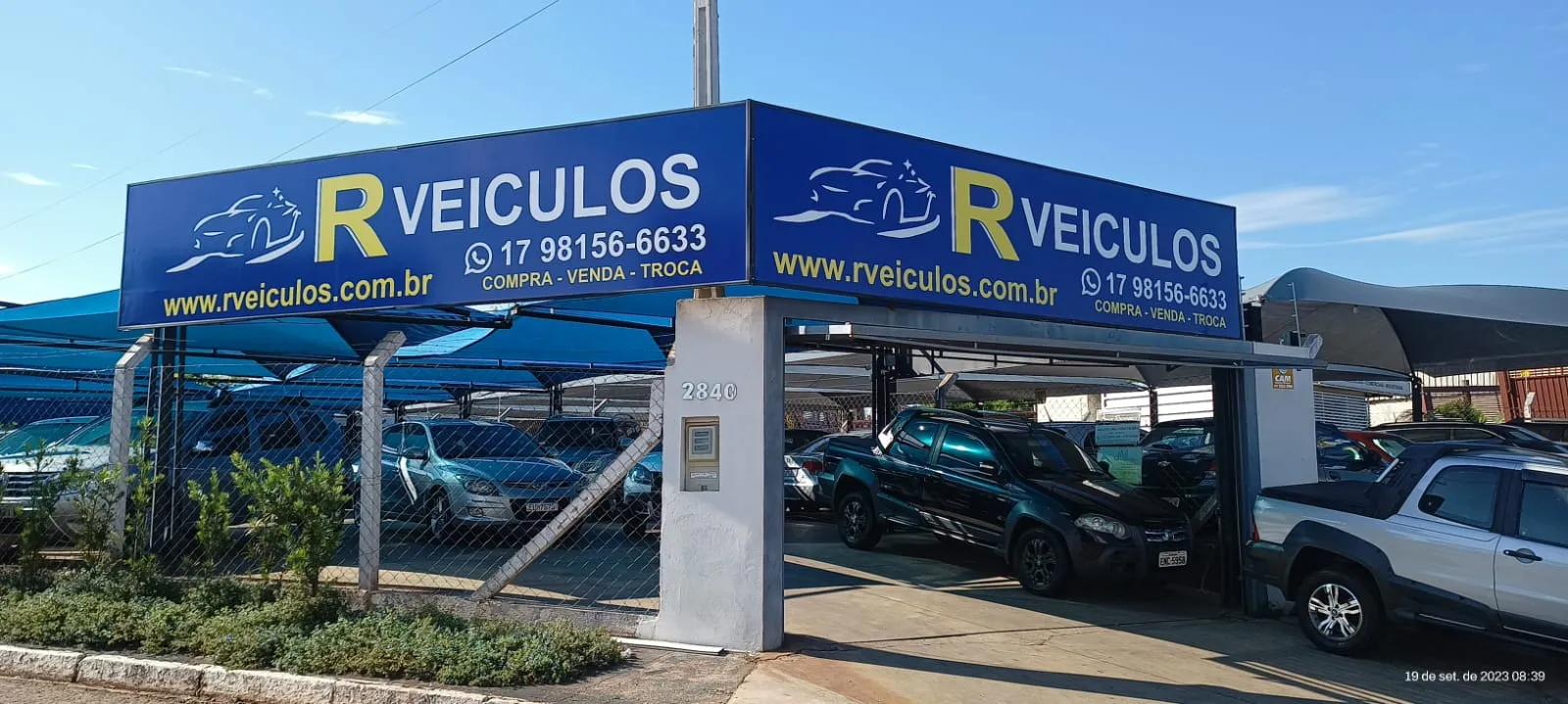 Fachada da loja R veículos - Mirassol - SP