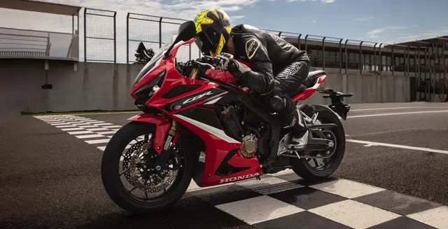 Carro Honda CBR 650R 2024 ABS