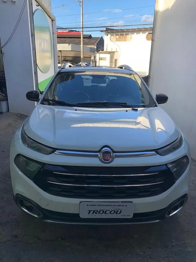 Carro Fiat Toro 2017 2.0 TDI Volcano Auto 4WD