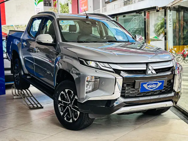 Carro Mitsubishi L200 Triton Sport 2023 HPE-S 2.4