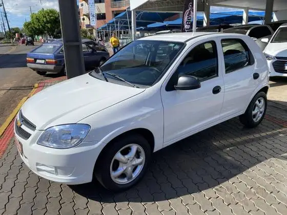 Carro Chevrolet Celta 2013 LS 1.0 (Flex) 4p